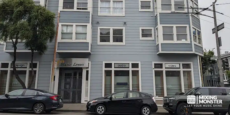 Music Lovers Music Lovers